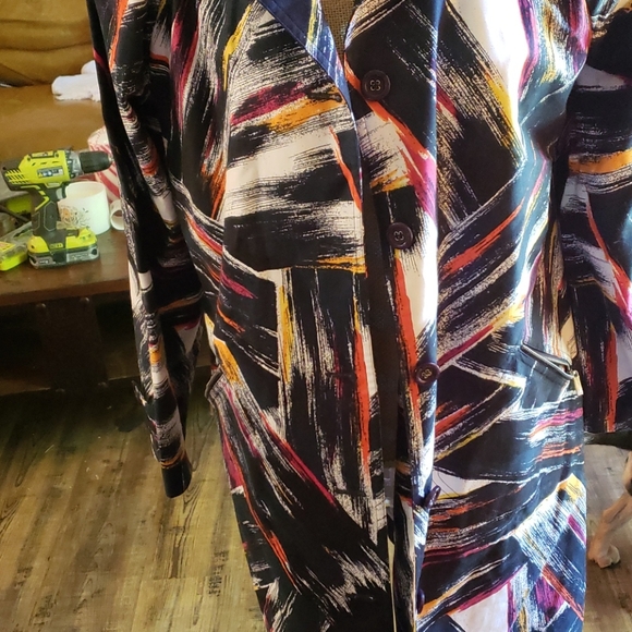 Long button up trench - Picture 1 of 4